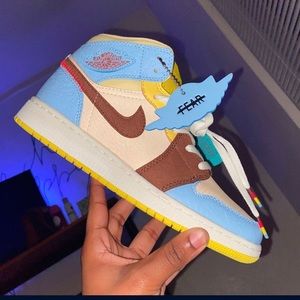 MAISON CHATEAU ROUGE X AIR JORDAN 1 MID